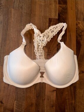 Victorias Secret Body By Victoria Front Close Racerback Bra